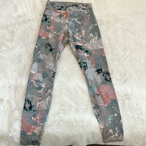 Lululemon align leggings. Size 6